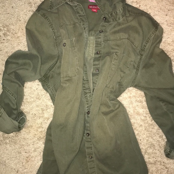Size L Green jacket/Flannel - Picture 2 of 3